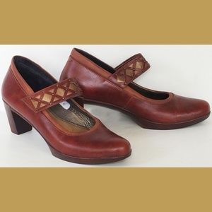 NAOT brown/cinnamon/gold CORALLO mary jane PUMPS